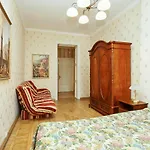 Apartment Sunny Grand Apartment By Old Town