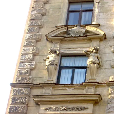 Sunny Grand Apartment By Old Town *