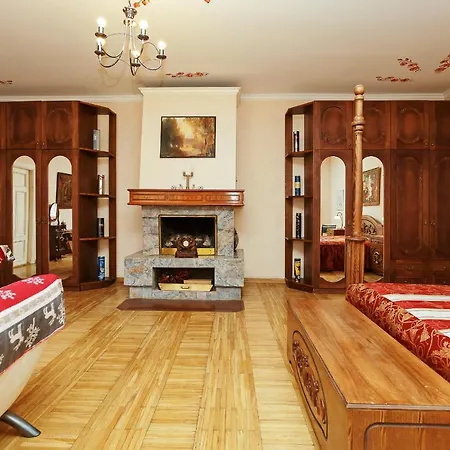 Apartment Sunny Grand Apartment By Old Town *