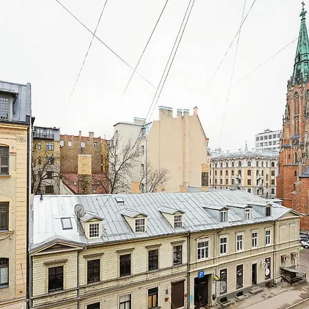 Sunny Grand Apartment By Old Town Apartment *