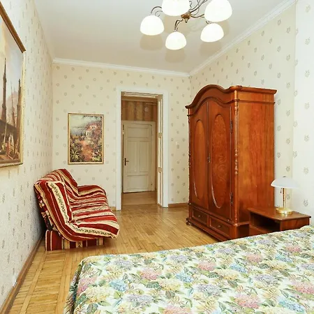 Apartment Sunny Grand Apartment By Old Town