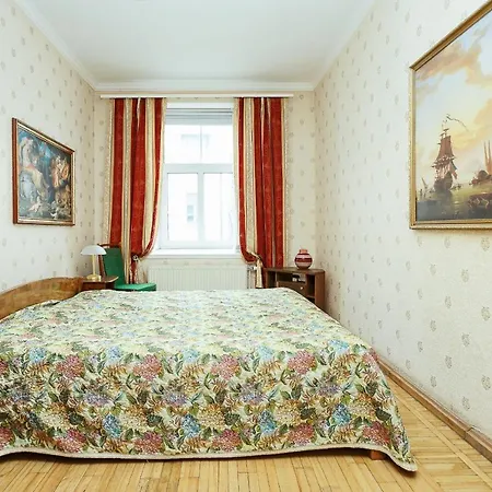 Apartment Sunny Grand Apartment By Old Town Riga
