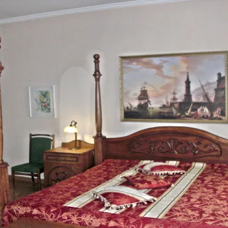 Apartment Sunny Grand Apartment By Old Town