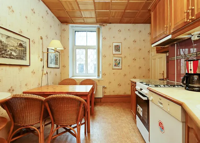 Sunny Grand Apartment By Old Town Dzīvoklis *