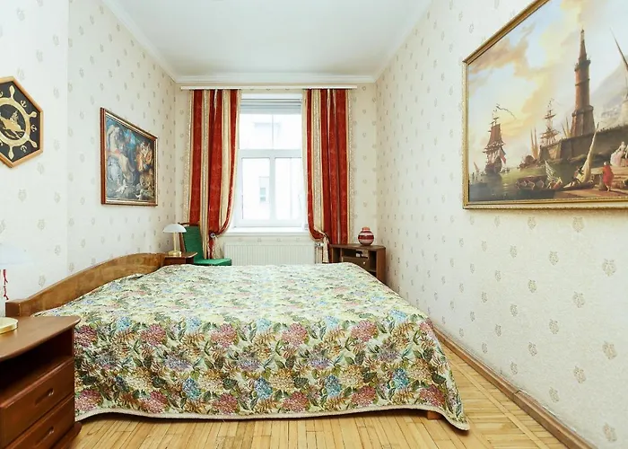 Dzīvoklis Sunny Grand Apartment By Old Town Riga