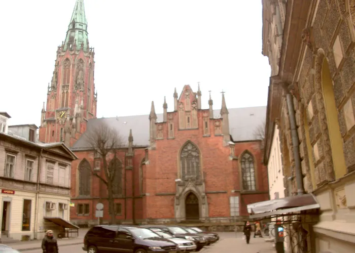 Sunny Grand Apartment By Old Town