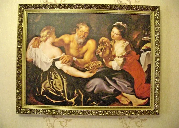 Sunny Grand Apartment By Old Town